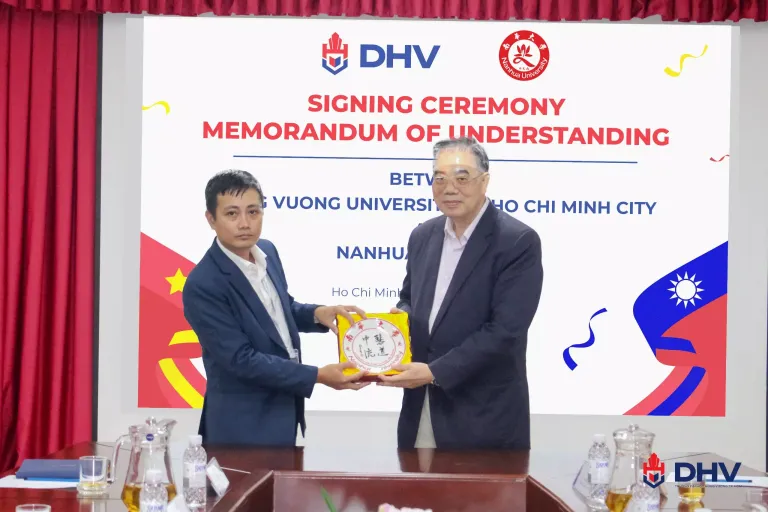 DHV - Trường Đại Học Hùng Vương TPHCM