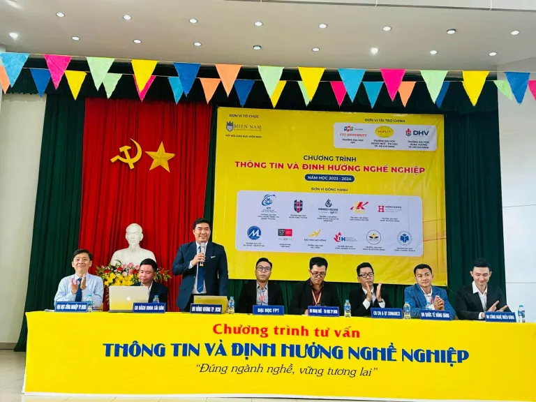 DHV - Trường Đại Học Hùng Vương TPHCM