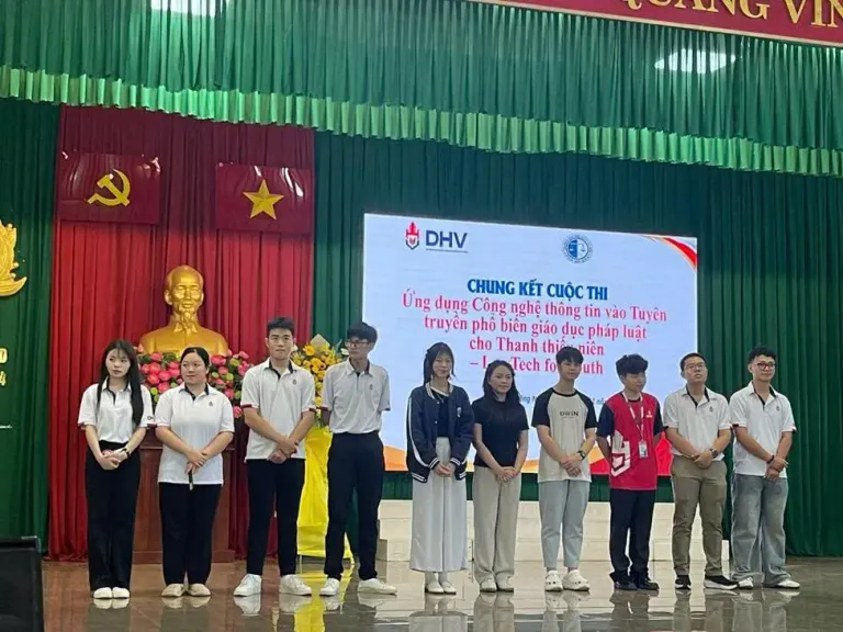 DHV - Trường Đại Học Hùng Vương TPHCM