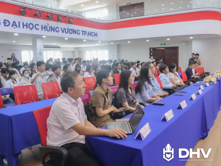 DHV - Trường Đại Học Hùng Vương TPHCM