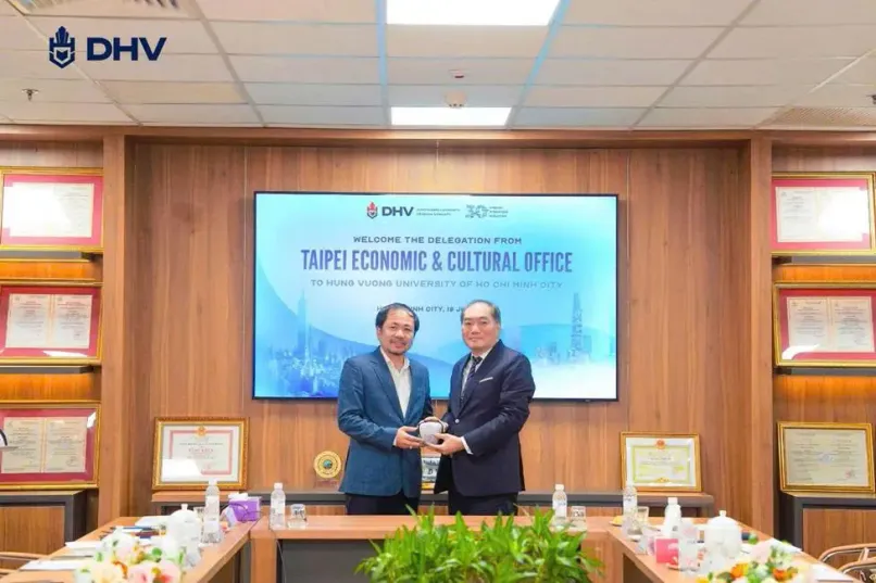 DHV - Trường Đại Học Hùng Vương TPHCM