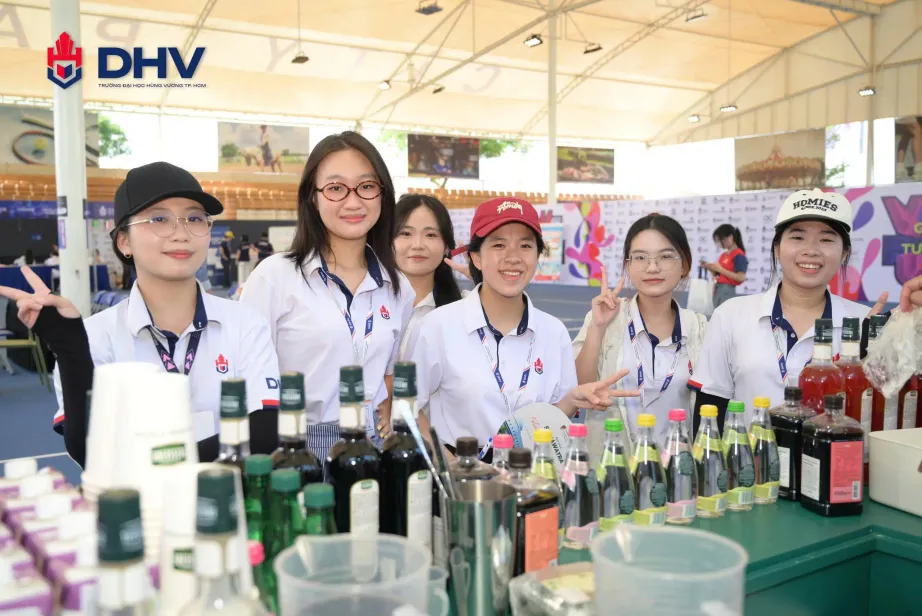 DHV - Trường Đại Học Hùng Vương TPHCM