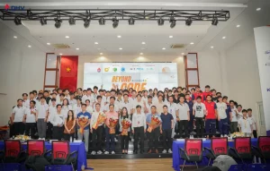 KHÁM PHÁ TƯƠNG LAI CÙNG AI VỚI TALKSHOW “SCHOOL TOUR – #READY4AI”