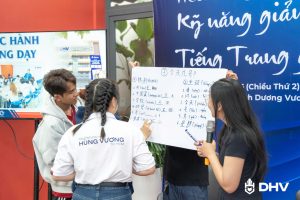 WORKSHOP “KỸ NĂNG GIẢNG DẠY TIẾNG TRUNG GIAO TIẾP”: KHƠI NGUỒN ĐAM MÊ SƯ PHẠM CHO SINH VIÊN DHV
