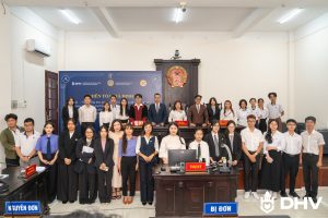 SINH VIÊN LUẬT DHV TRẢI NGHIỆM PHIÊN TÒA GIẢ ĐỊNH TẠI TÒA ÁN NHÂN DÂN KHU VỰC 7