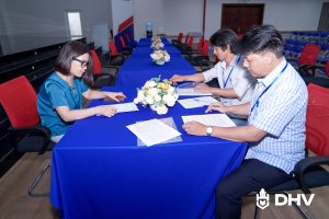 ĐOÀN KIỂM TRA ĐÁNH GIÁ CAO CÔNG TÁC CHUẨN BỊ KỲ THI ĐÁNH GIÁ NĂNG LỰC ĐẠI HỌC QUỐC GIA TP. HỒ CHÍ MINH (ĐGNL ĐHQG-HCM) TẠI TRƯỜNG ĐẠI HỌC HÙNG VƯƠNG (DHV)