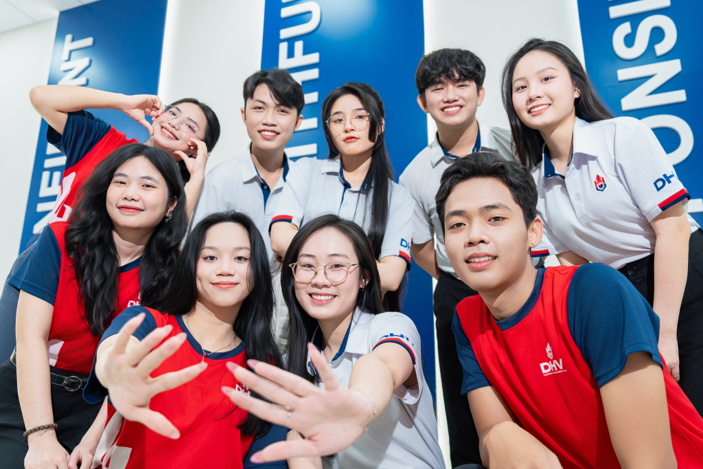 2K8 CHỌN NGÀNH GÌ TRONG THỜI ĐẠI AI