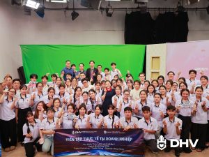 SINH VIÊN MARKETING TRƯỜNG ĐẠI HỌC HÙNG VƯƠNG TP. HỒ CHÍ MINH (DHV) TRẢI NGHIỆM THỰC TẾ TẠI PHIM TRƯỜNG SCTV