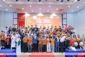 SINH VIÊN DHV TÁI HIỆN BẢN SẮC VIỆT QUA CHƯƠNG TRÌNH NGHỆ THUẬT “SẮC MÀU VIỆT NAM”
