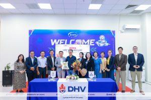 DHV HỢP TÁC CHIẾN LƯỢC CÙNG NOODLE FACTORY, ĐƯA TRỢ LÝ GIẢNG DẠY AI. WALTER VÀO MÔI TRƯỜNG ĐẠI HỌC