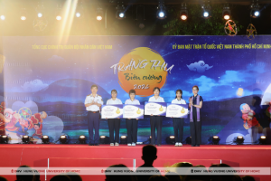 TRƯỜNG ĐẠI HỌC VƯƠNG TP. HỒ CHÍ MINH (DHV) TRAO 600 TRIỆU ĐỒNG HỌC BỔNG CHO HỌC SINH TẠI ĐẶC KHU CÔN ĐẢO, TP. HỒ CHÍ MINH